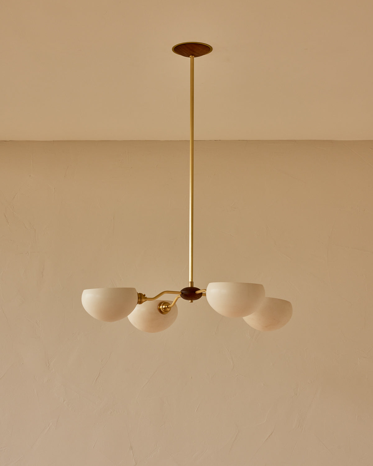 #shade-color_dove #Metal-+-Wood-Finish_Satin Brass / Black Walnut