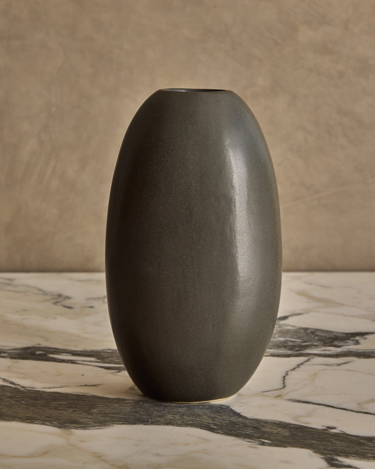 #style_Tall Elliptical Vase