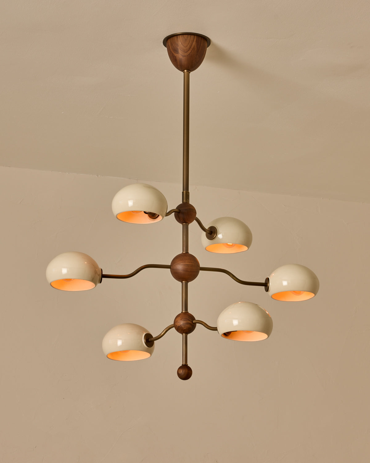 #shade-color_cream #Metal-+-Wood-Finish_Antique Brass / Black Walnut