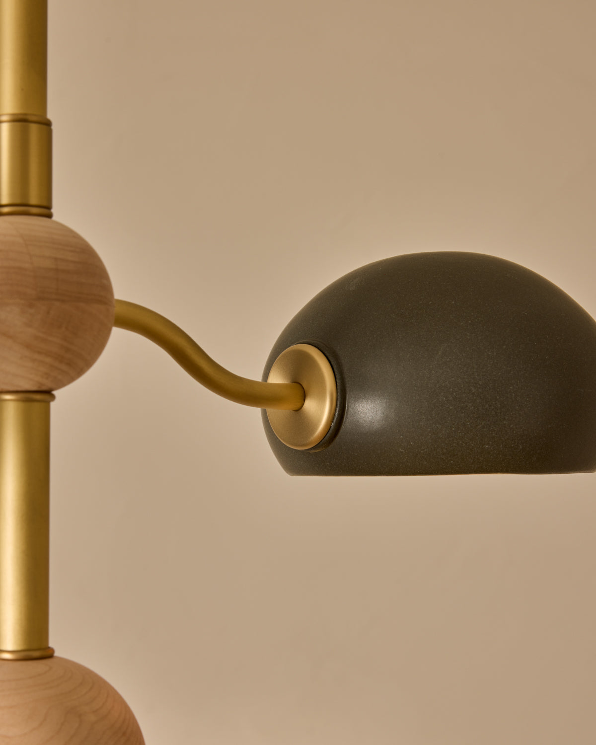 #shade-color_almost black #Metal-+-Wood-Finish_Satin Brass / Clear Maple