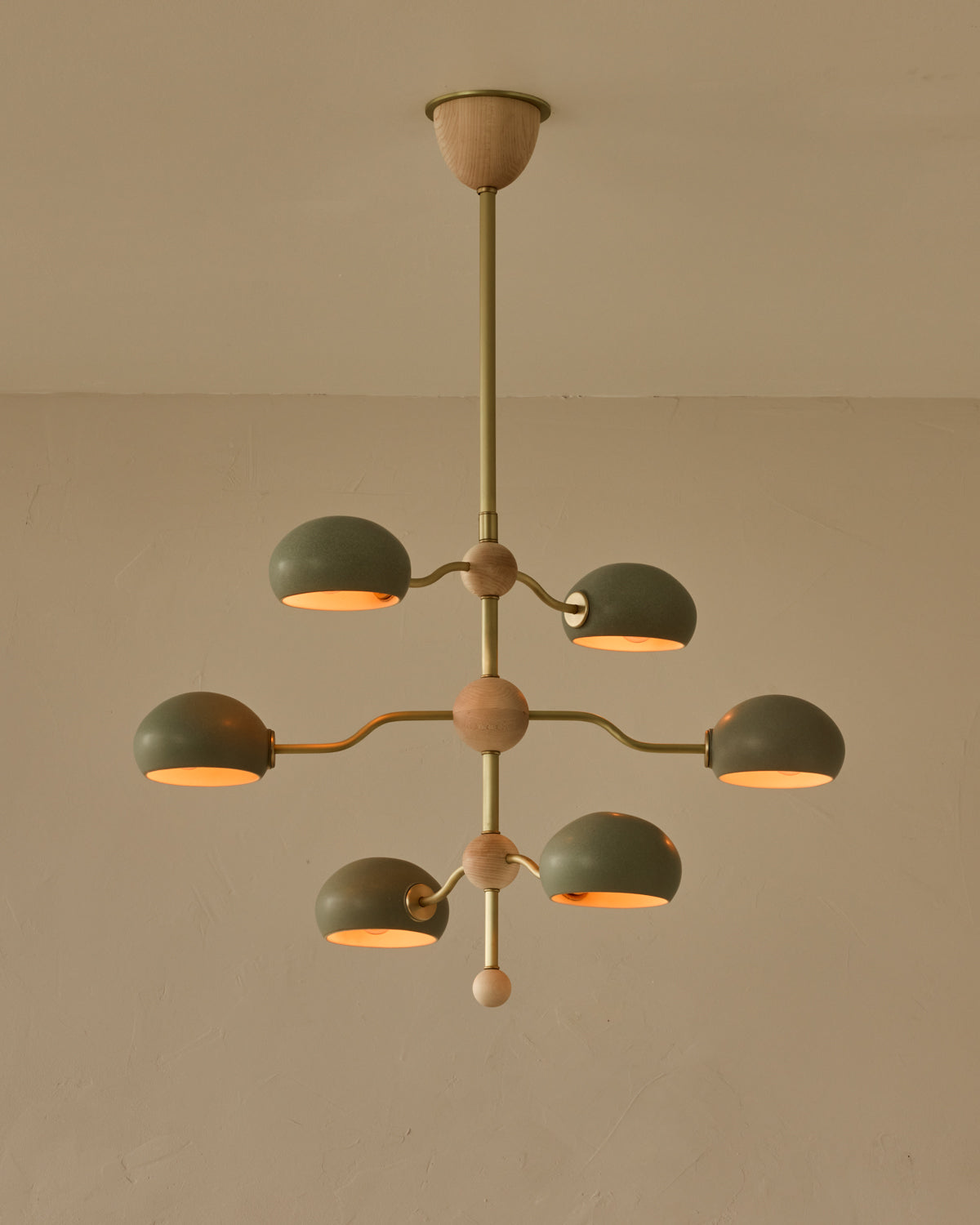 #shade-color_olivine #Metal-+-Wood-Finish_Satin Brass / Clear Maple
