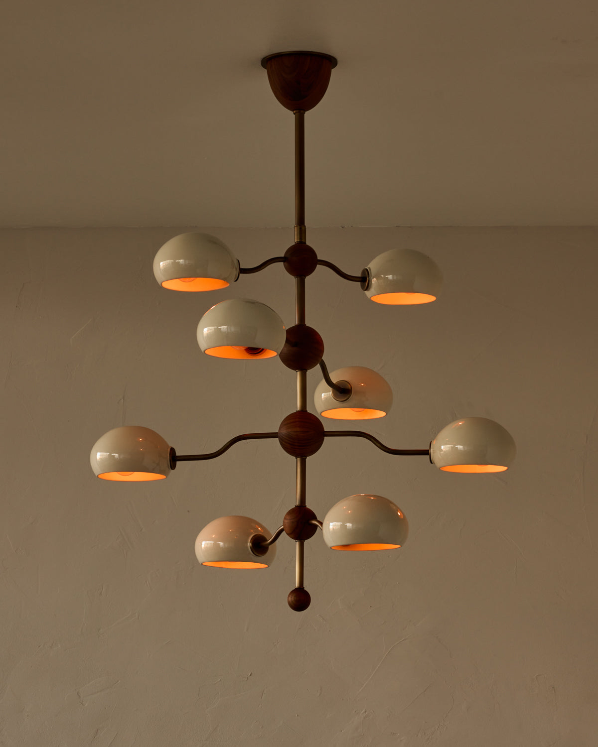 #shade-color_cream #Metal-+-Wood-Finish_Antique Brass / Black Walnut