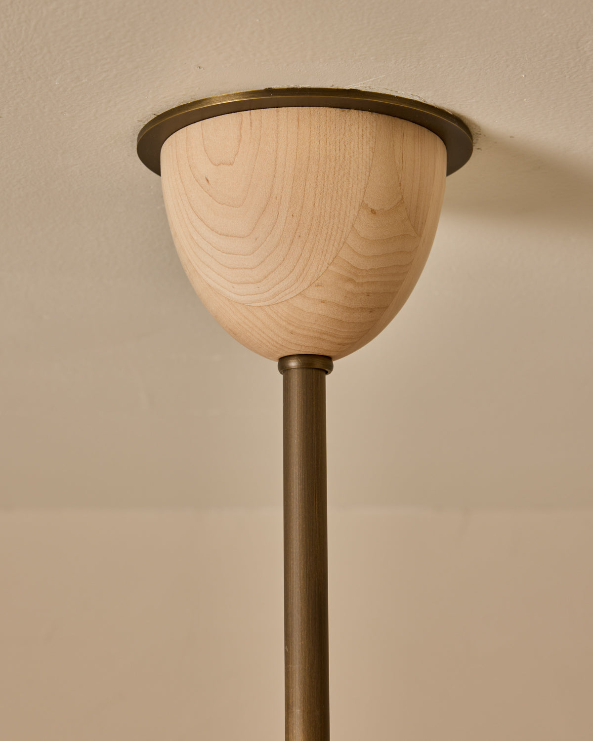 #Metal-+-Wood-Finish_Antique Brass / Clear Maple