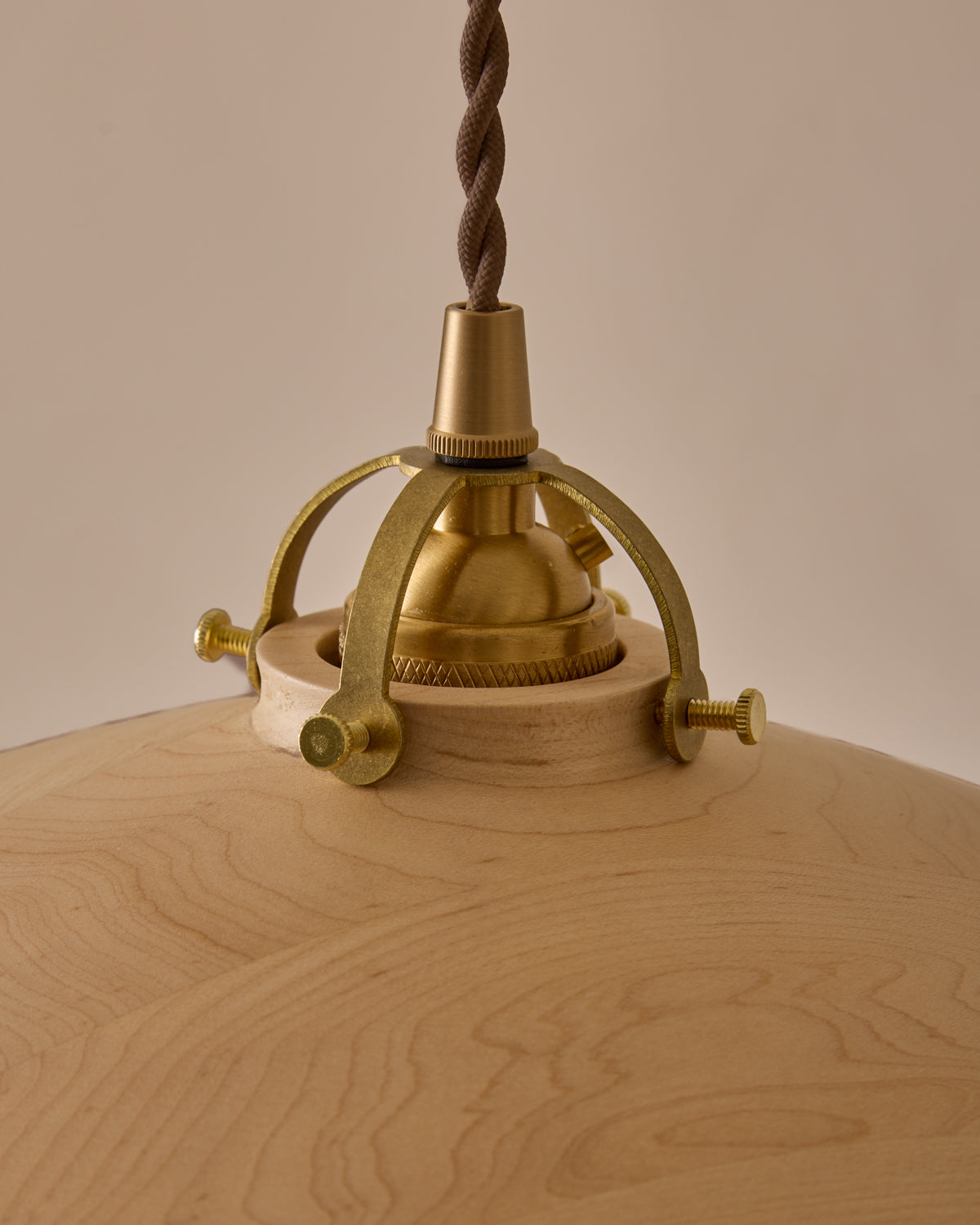 #shade-finish_clear maple #Cord-Color---Glass_brown Cord - white Globe