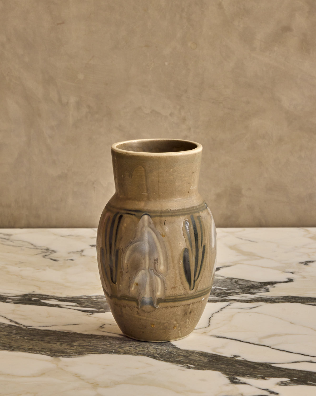 Motif Glaze Vase