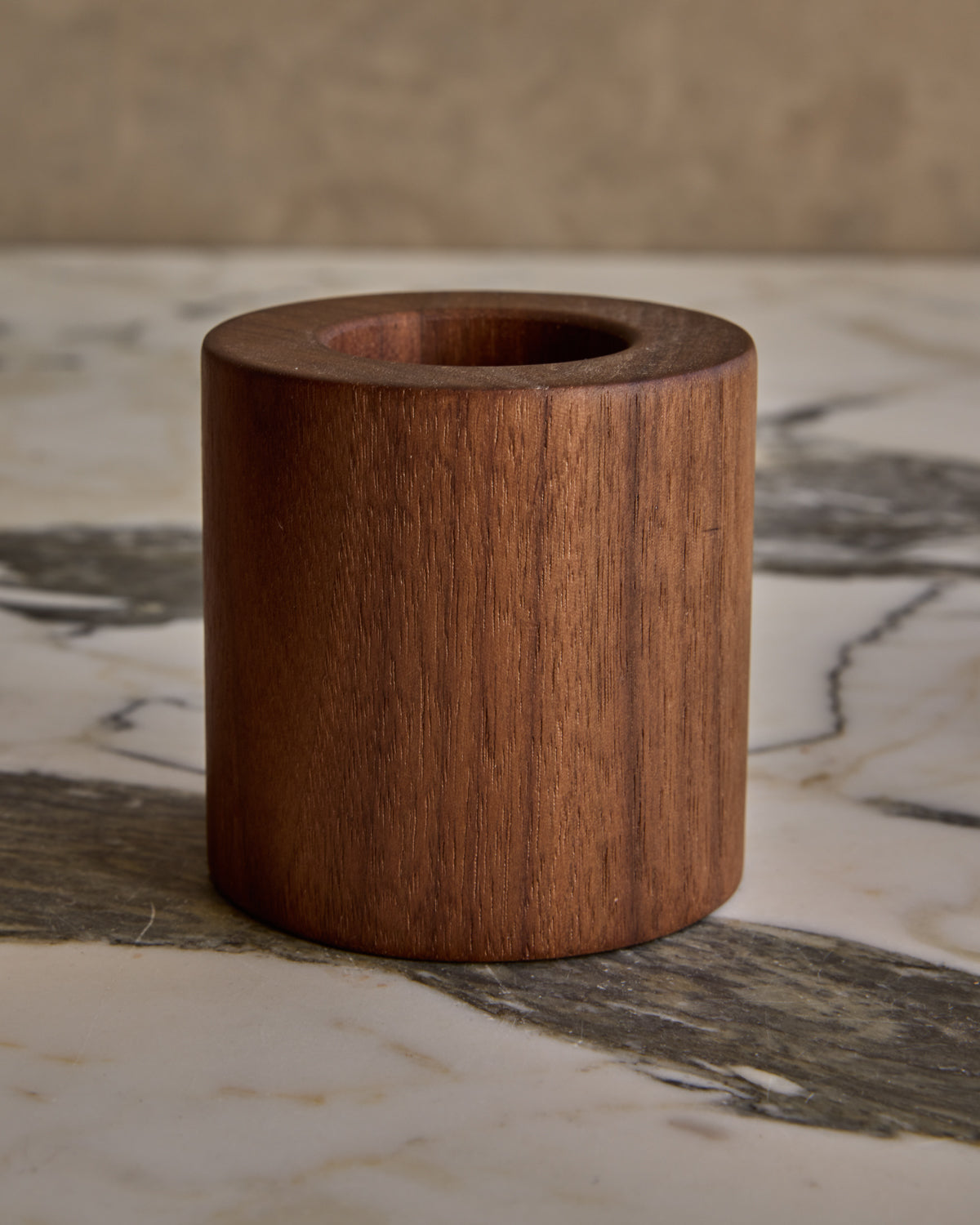 #wood-finish_black walnut #style_round