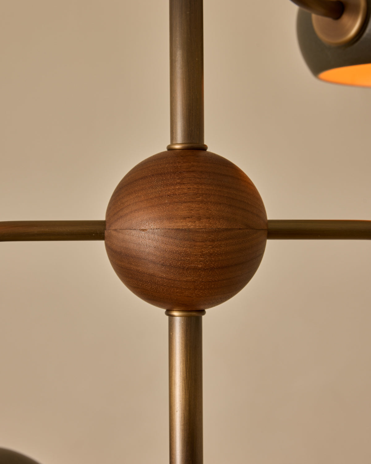 #shade-color_almost black #Metal-+-Wood-Finish_Antique Brass / Black Walnut