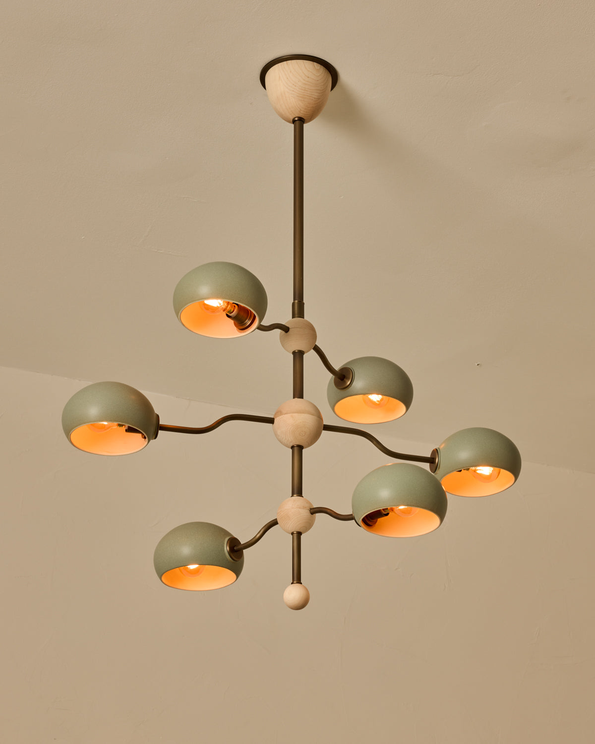 #shade-color_olivine #Metal-+-Wood-Finish_Antique Brass / Clear Maple