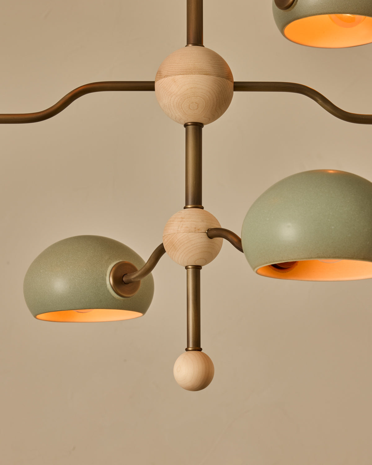 #shade-color_olivine #Metal-+-Wood-Finish_Antique Brass / Clear Maple
