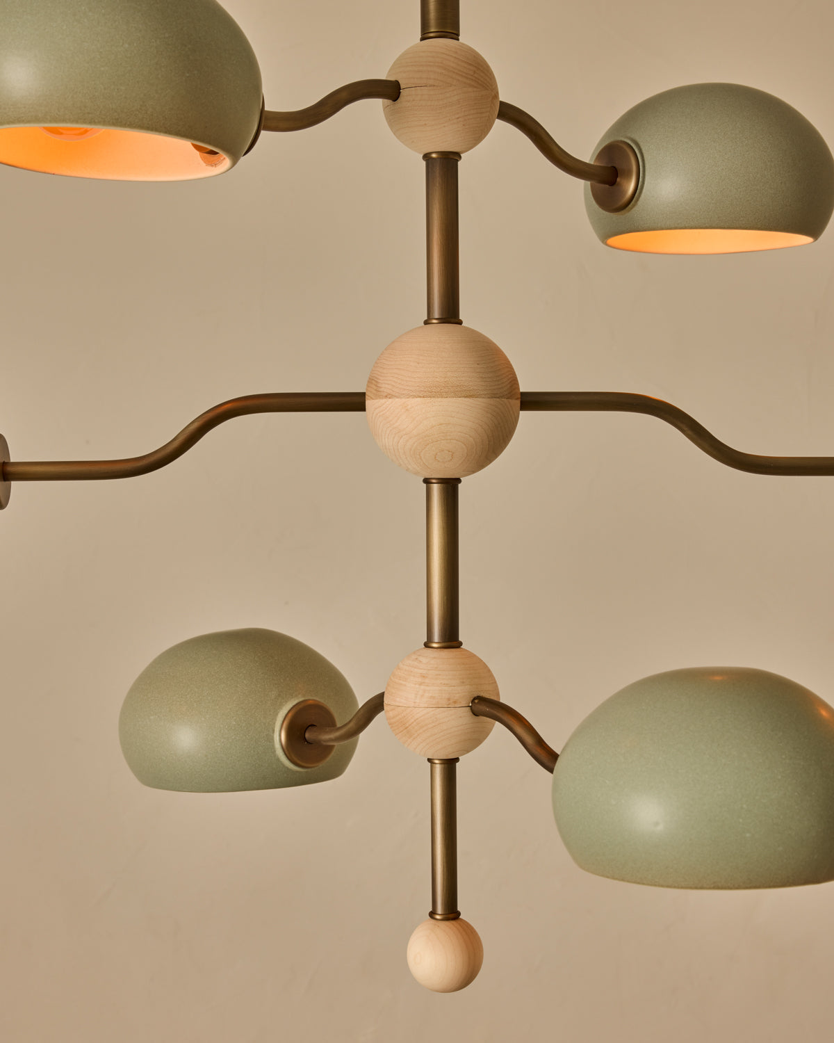 #shade-color_olivine #Metal-+-Wood-Finish_Antique Brass / Clear Maple