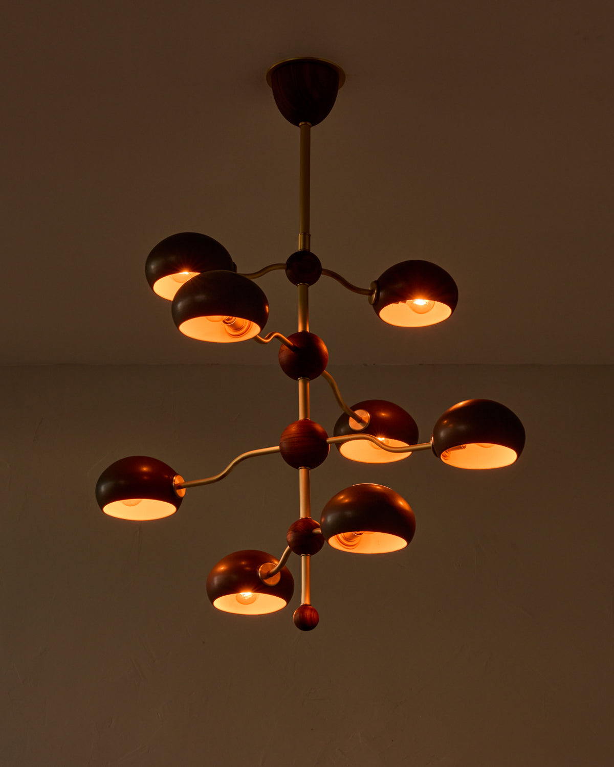 #shade-color_almost black #Metal-+-Wood-Finish_Satin Brass / Black Walnut