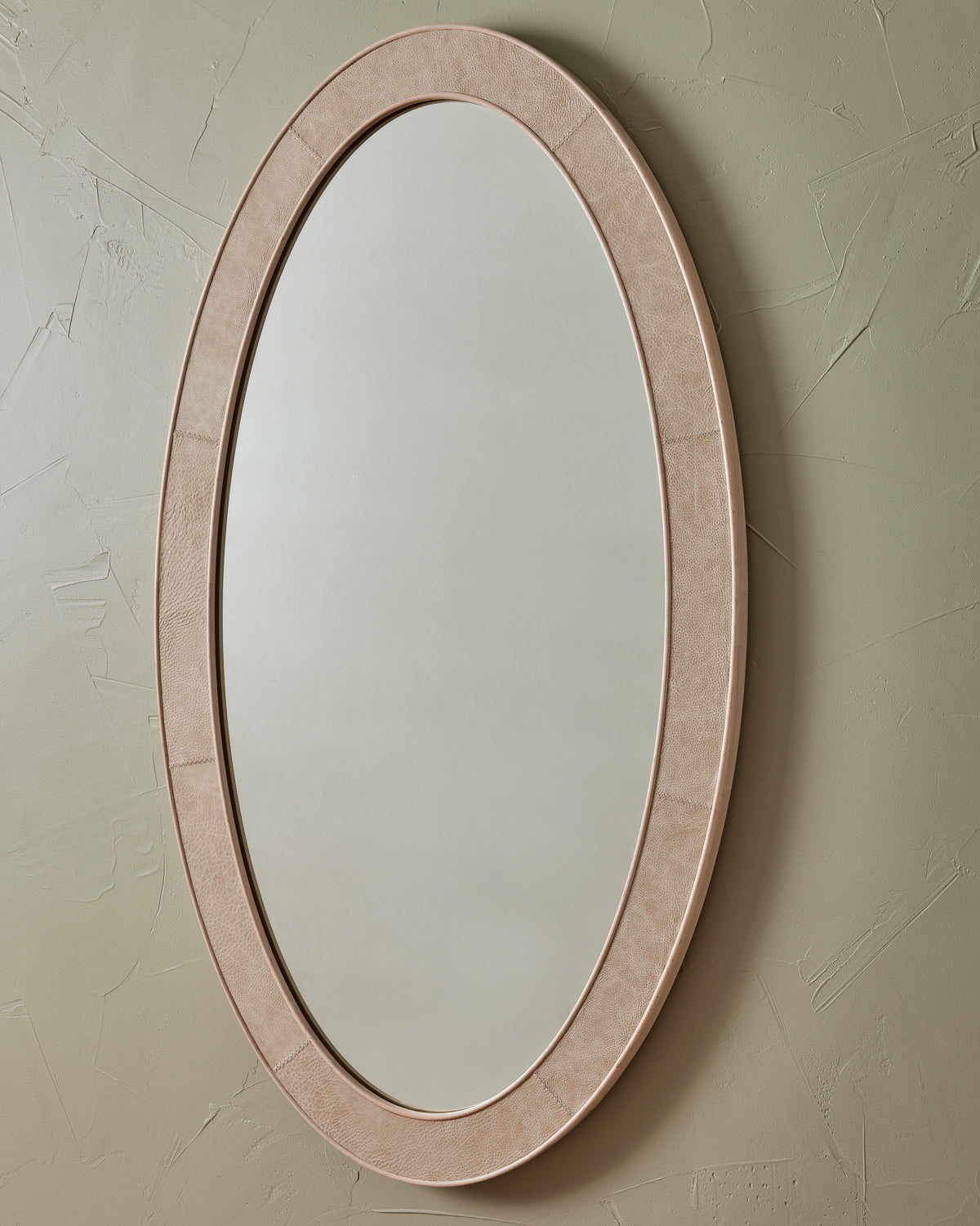 #leather-finish_au lait