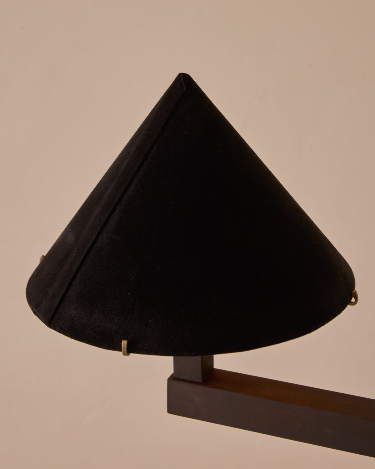 #wood-finish_dark wash maple #shade-finish_anthracite suede