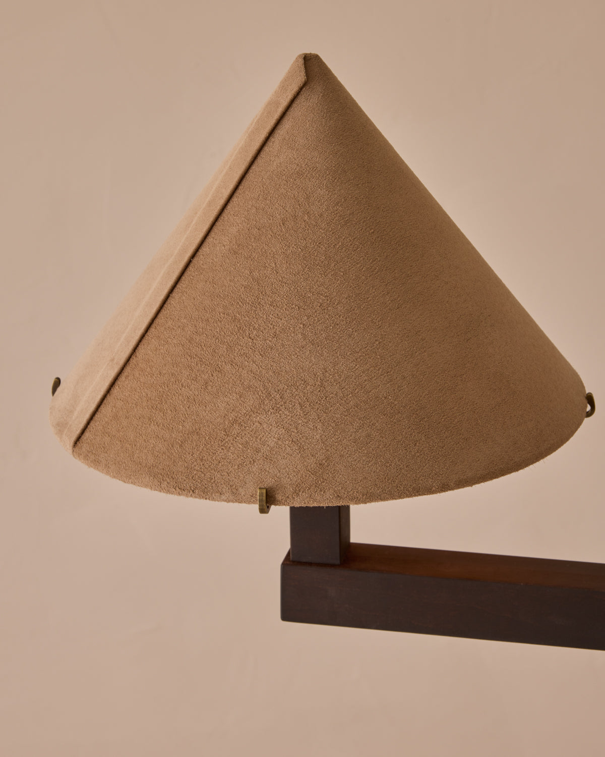 #wood-finish_dark wash maple #shade-finish_beige suede