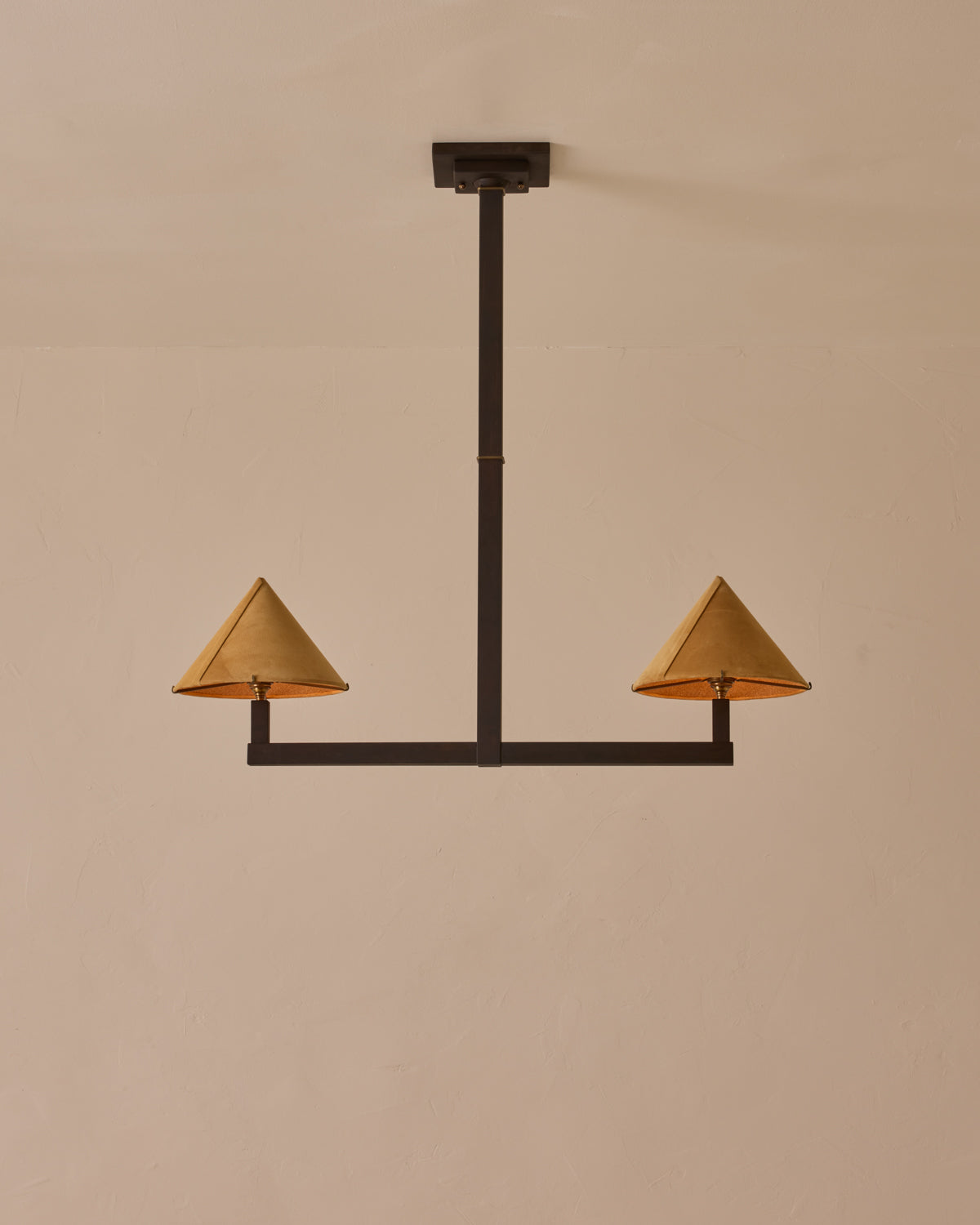#wood-finish_dark wash maple #shade-finish_camel suede