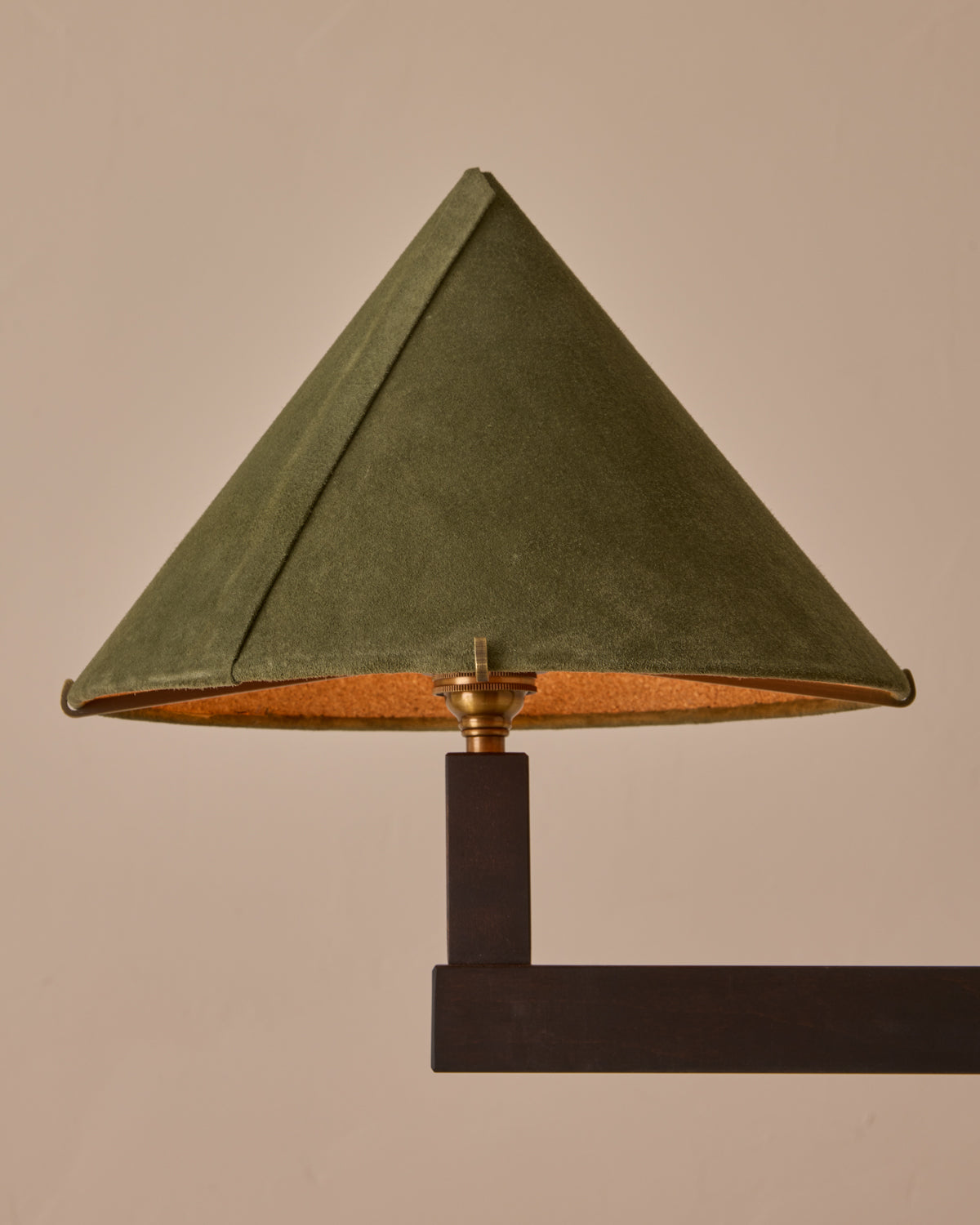 #wood-finish_dark wash maple #shade-finish_loden suede