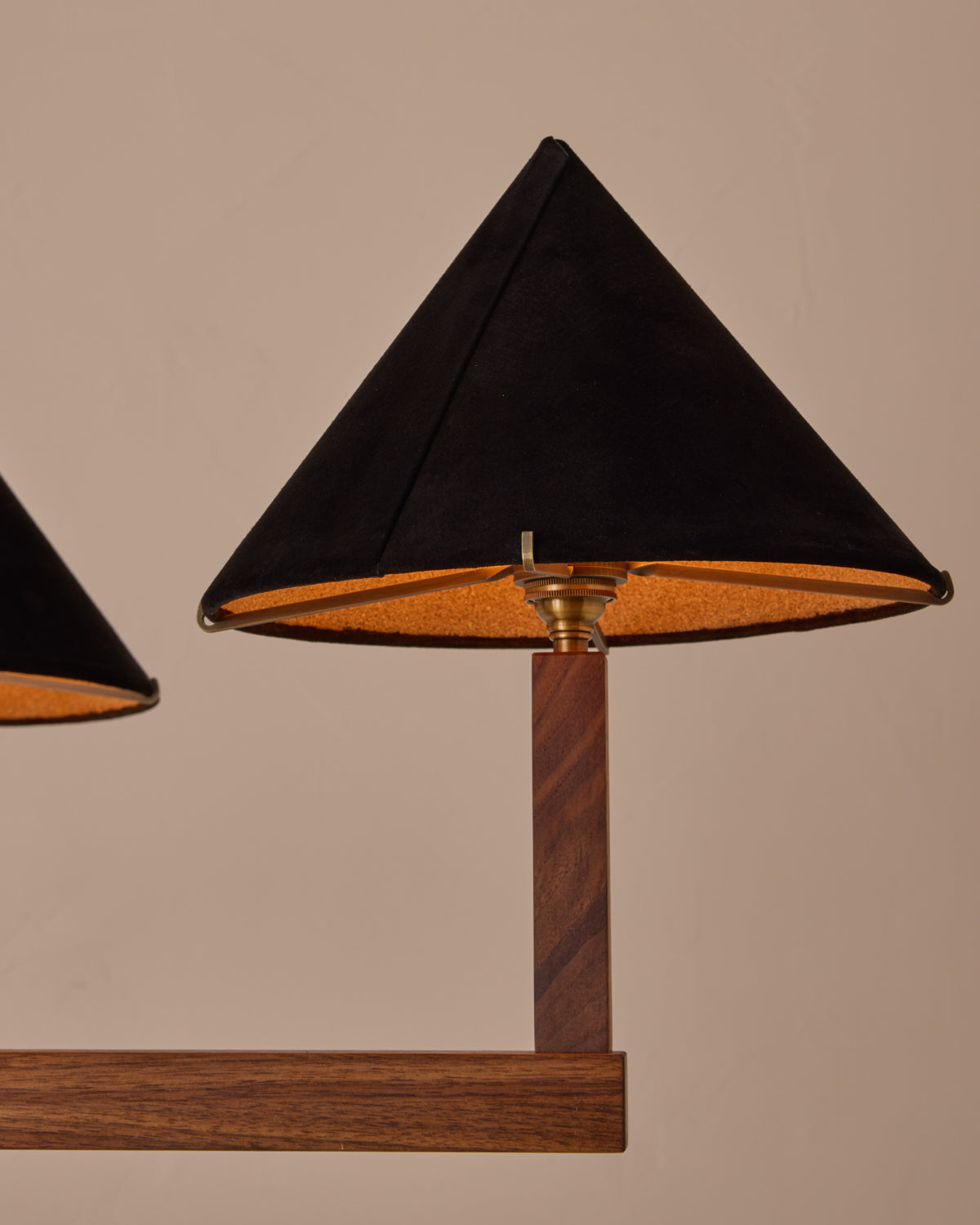 #wood-finish_black walnut #shade-finish_anthracite suede