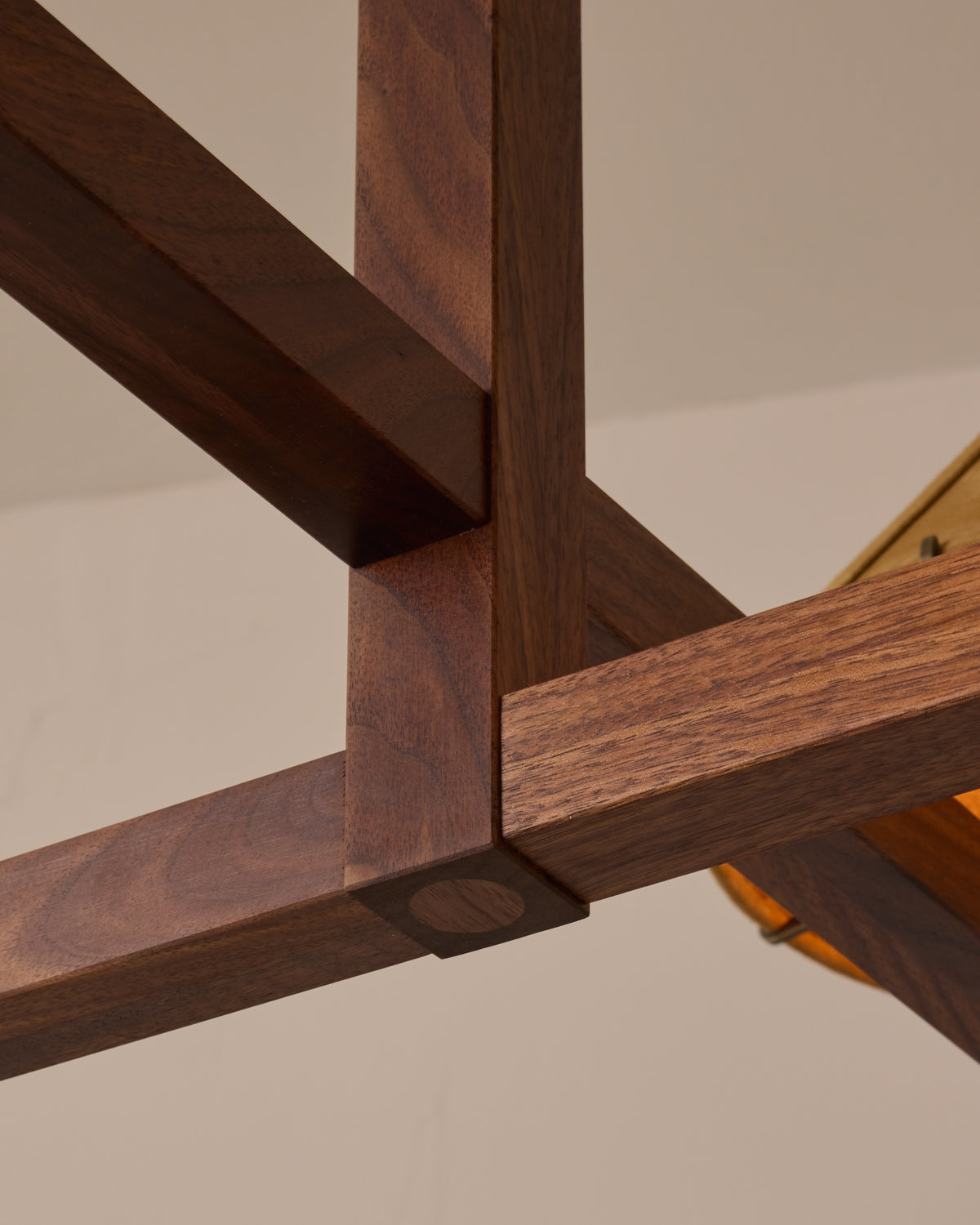 #wood-finish_black walnut #shade-finish_camel suede