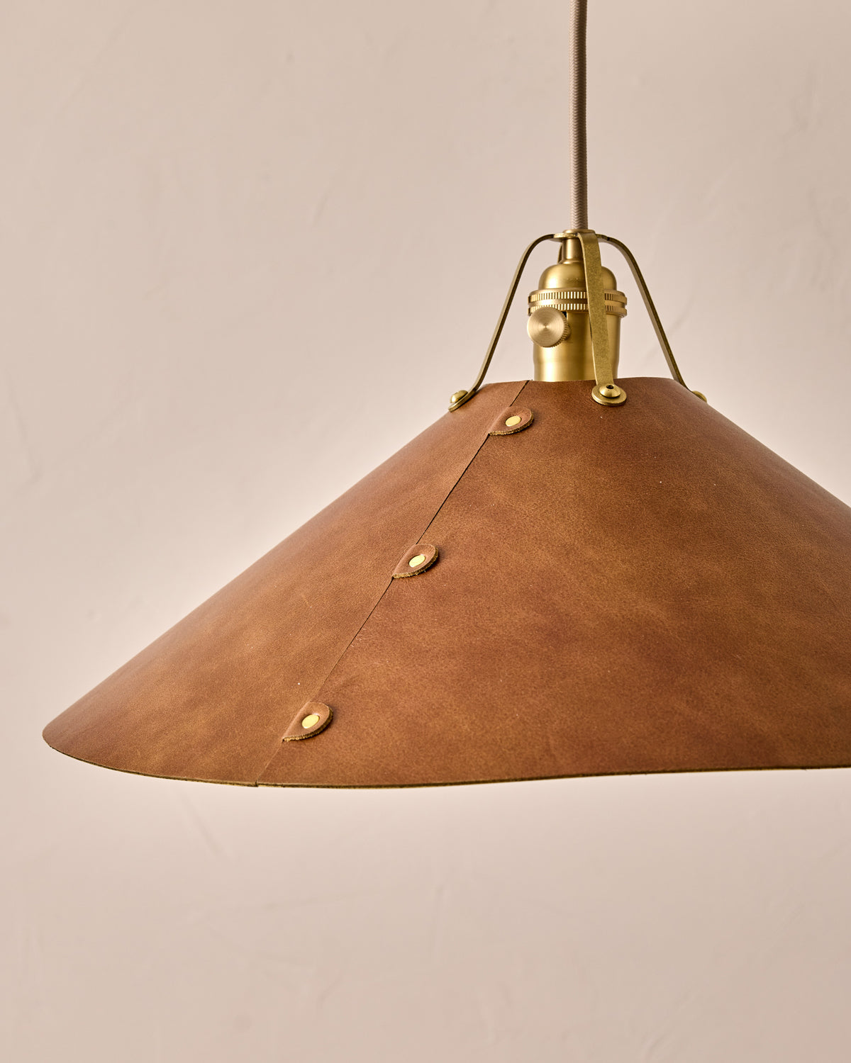 #leather-shade_cognac #size_extra large