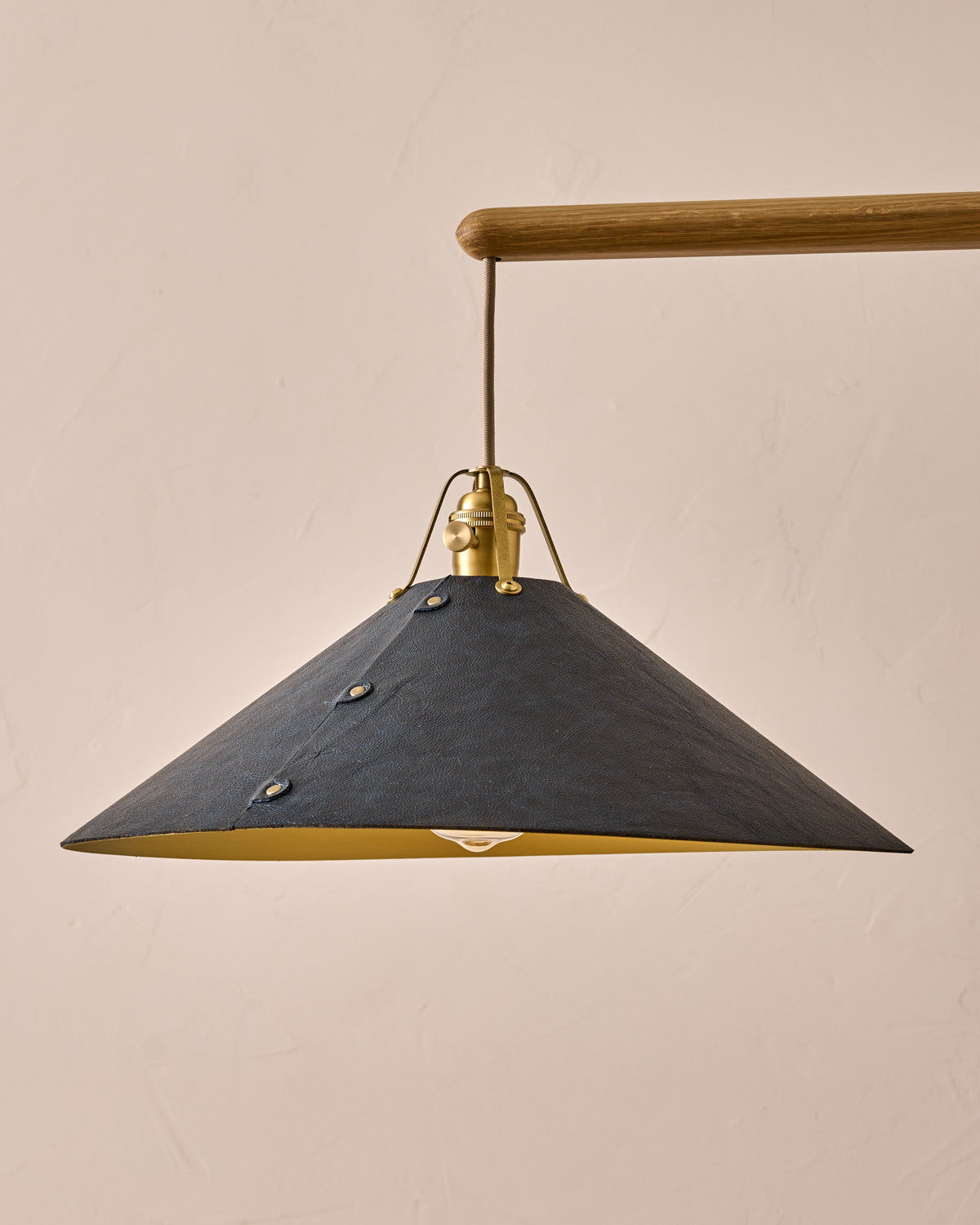 #leather-shade_navy #size_extra large