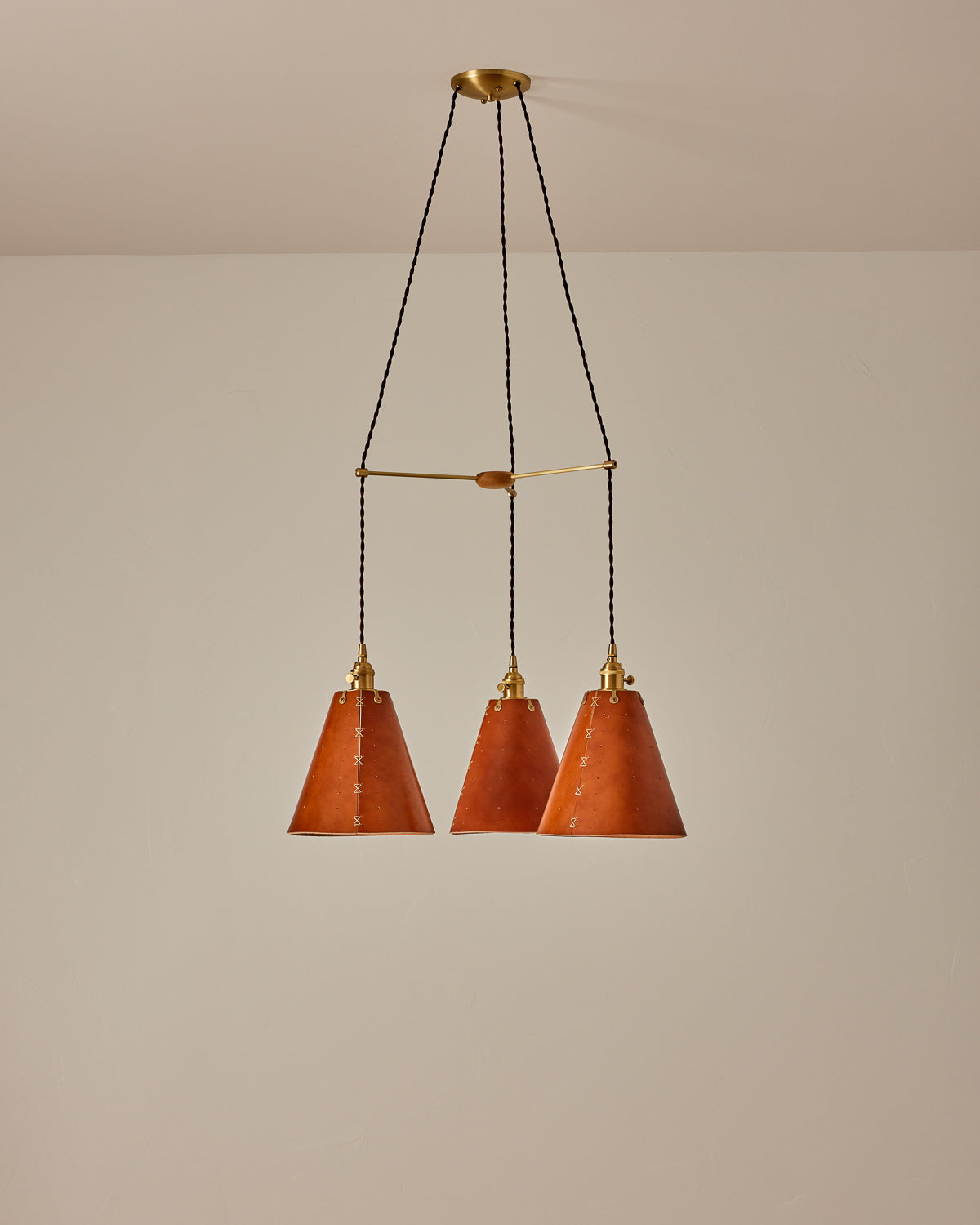 #pendant-finish_tan harness