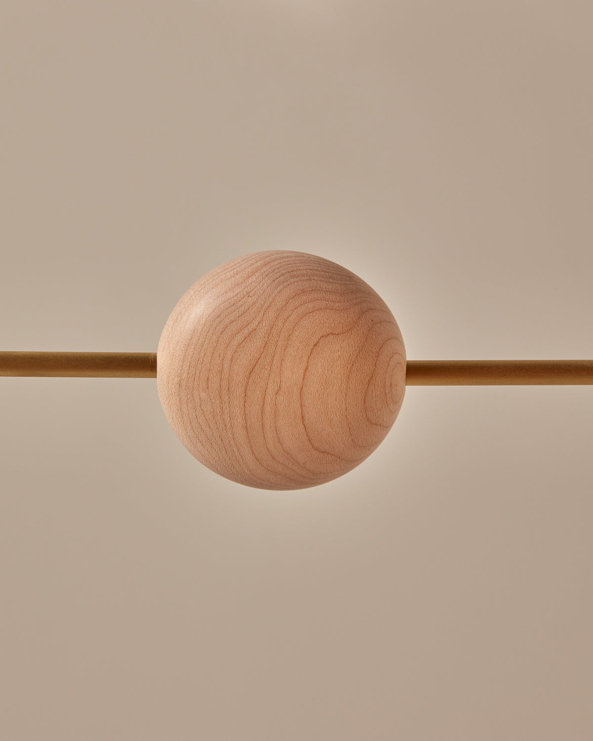 #Elsa-Center-Hub-+-Pendant-Finish_clear maple