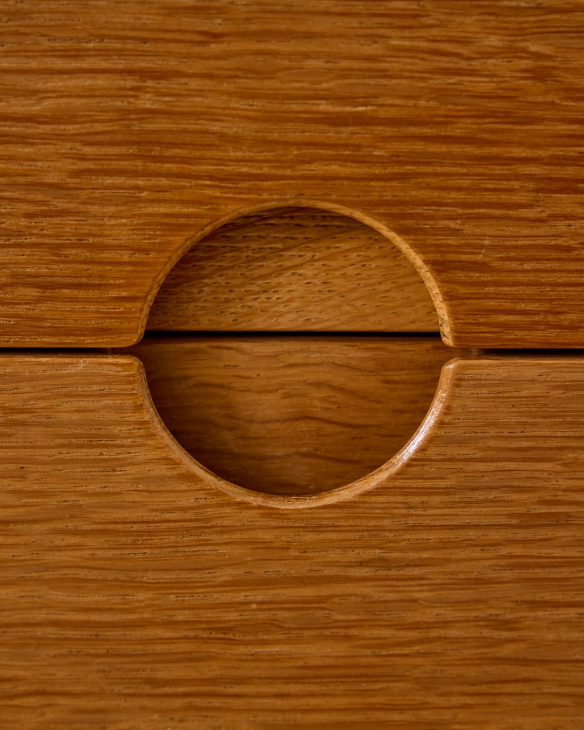 Oak Chest of Drawers