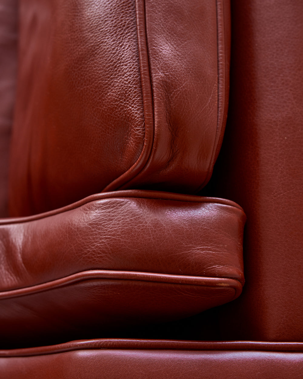 Red 2-Seater Leather Sofa - II