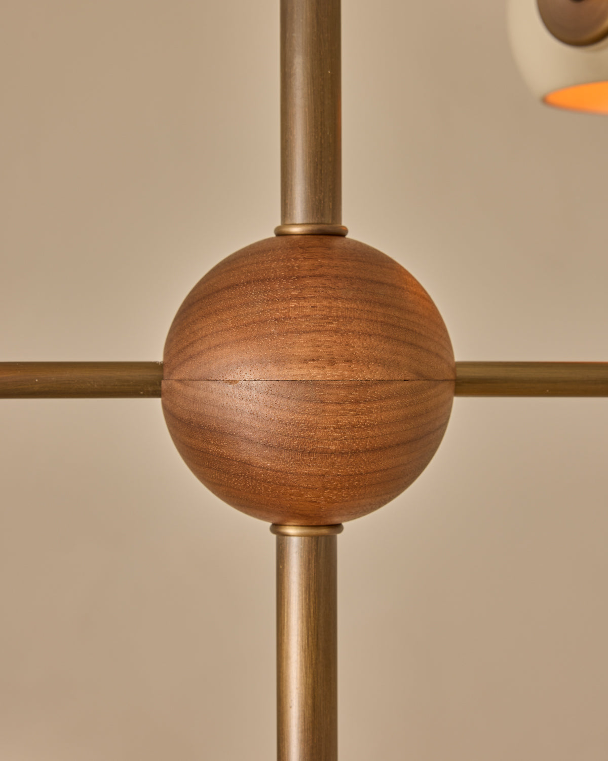 #shade-color_cream  #Metal-+-Wood-Finish_Antique Brass / Black Walnut
