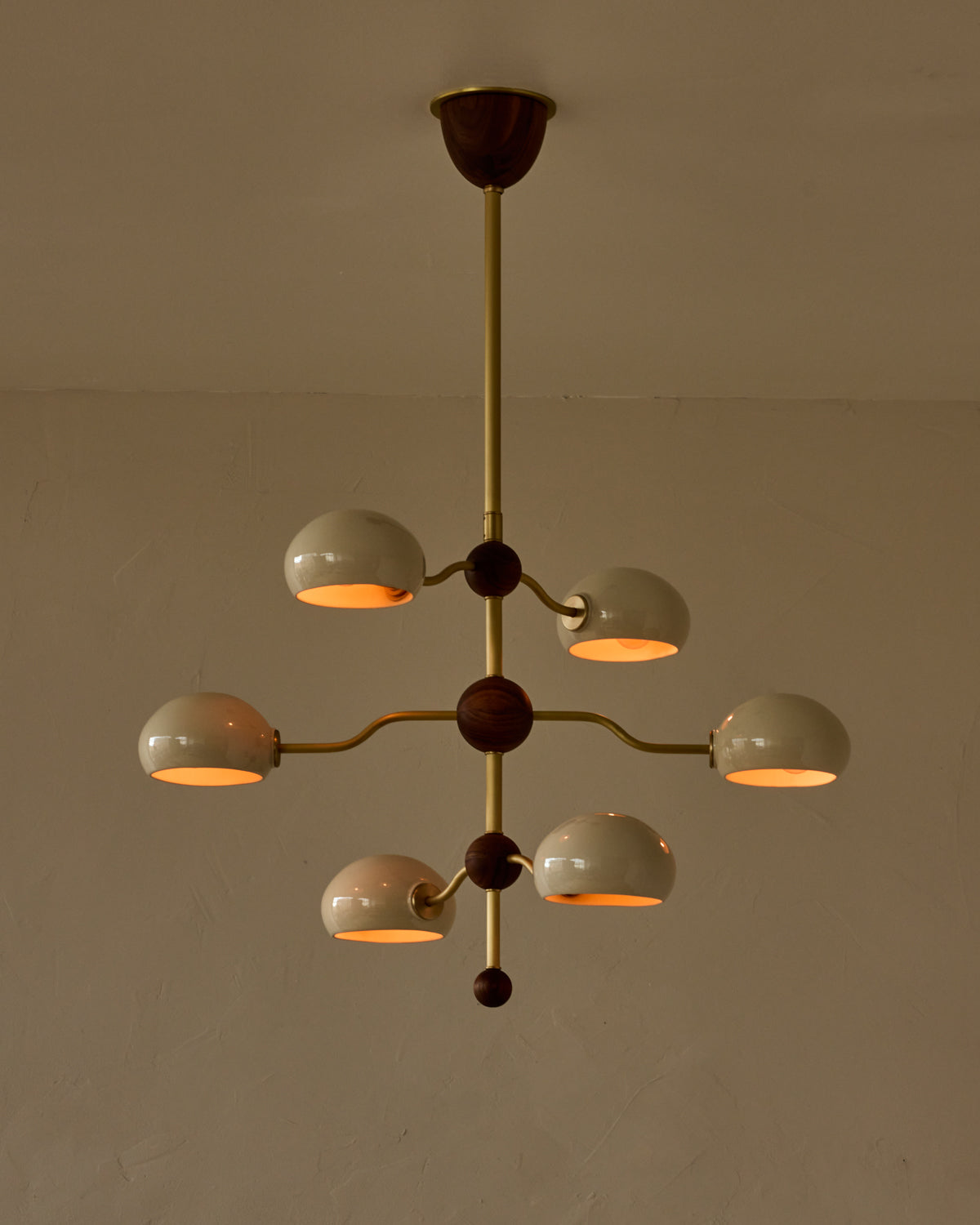 #shade-color_cream  #Metal-+-Wood-Finish_Satin Brass / Black Walnut