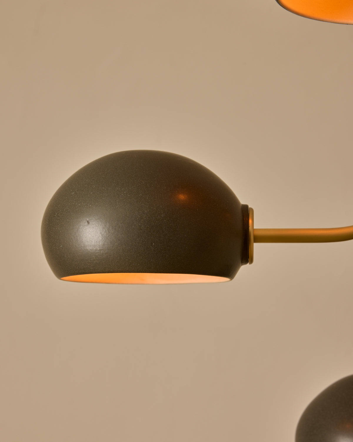 #shade-color_almost black #Metal-+-Wood-Finish_Satin Brass / Clear Maple