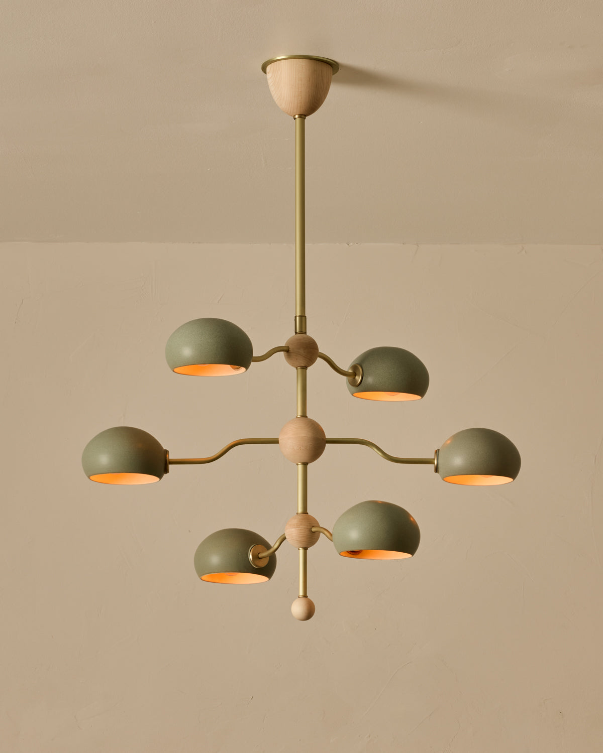 #shade-color_olivine  #Metal-+-Wood-Finish_Satin Brass / Clear Maple