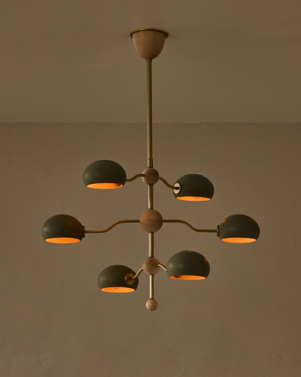 #shade-color_olivine  #Metal-+-Wood-Finish_Satin Brass / Clear Maple