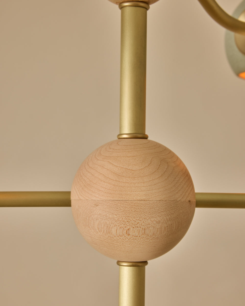 #shade-color_olivine   #Metal-+-Wood-Finish_Satin Brass / Clear Maple