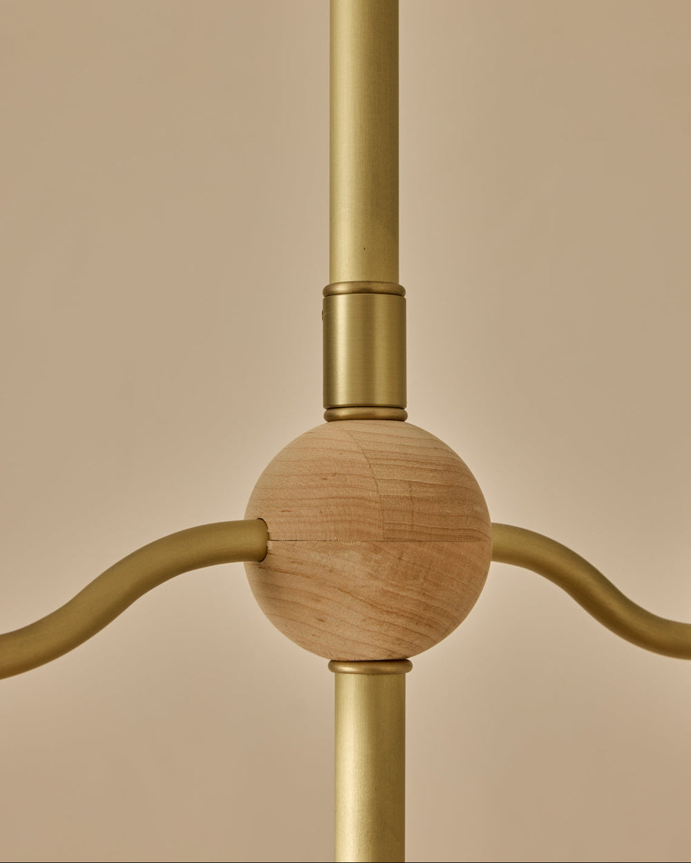 #Metal-+-Wood-Finish_Satin Brass / Clear Maple