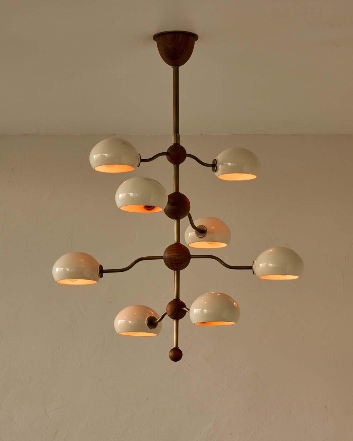 #shade-color_cream #Metal-+-Wood-Finish_Antique Brass / Black Walnut