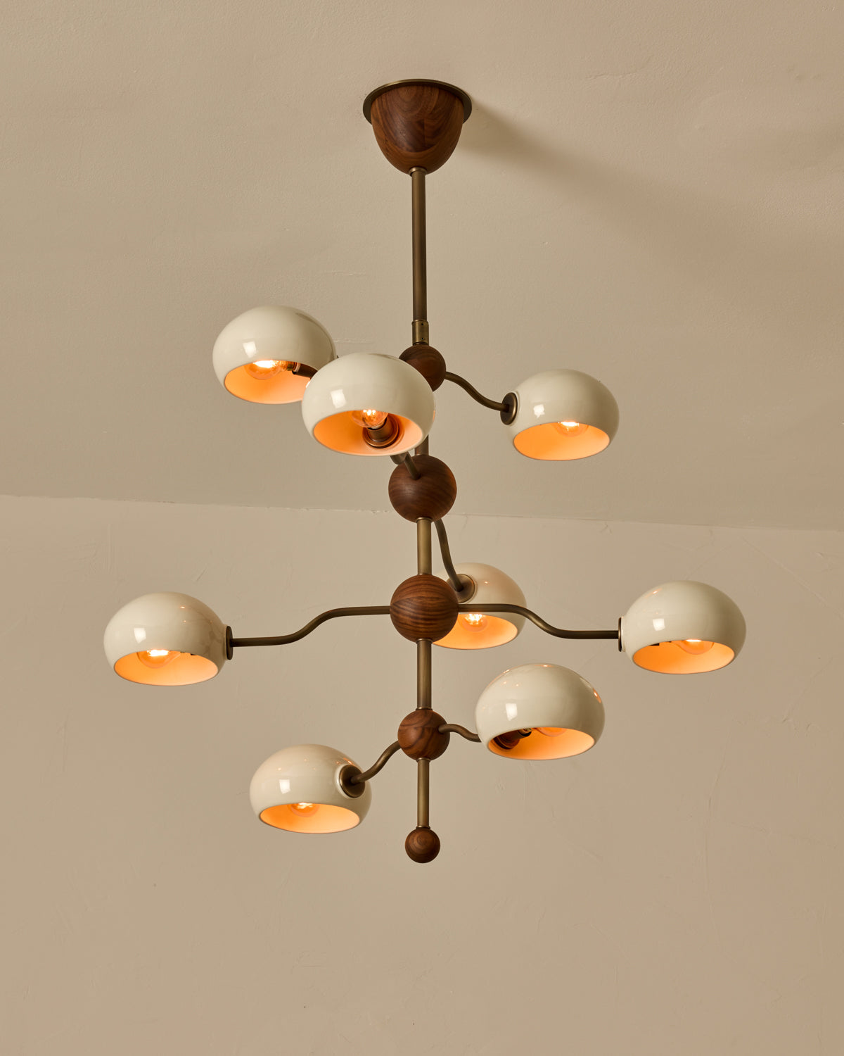 #shade-color_cream #Metal-+-Wood-Finish_Antique Brass / Black Walnut