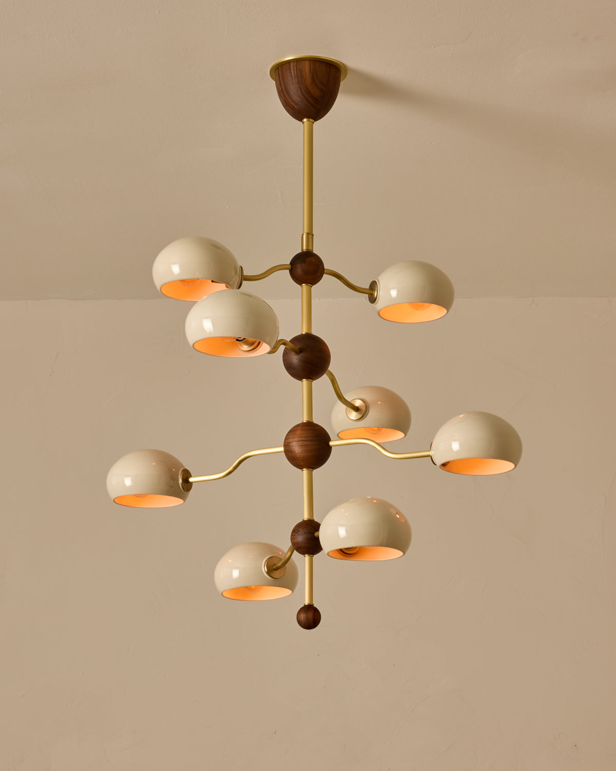 #shade-color_cream #Metal-+-Wood-Finish_Satin Brass / Black Walnut