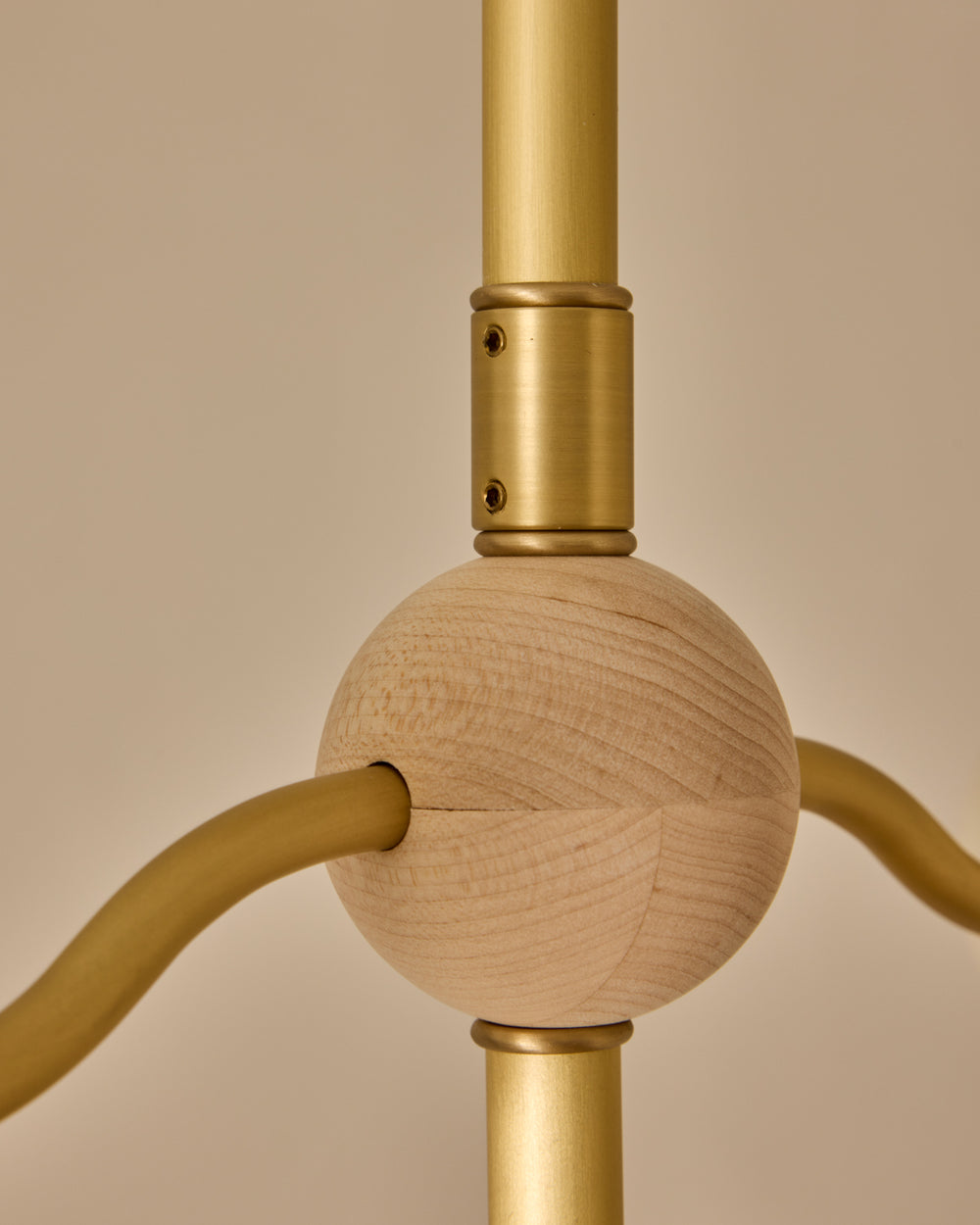 #Metal-+-Wood-Finish_Satin Brass / Clear Maple