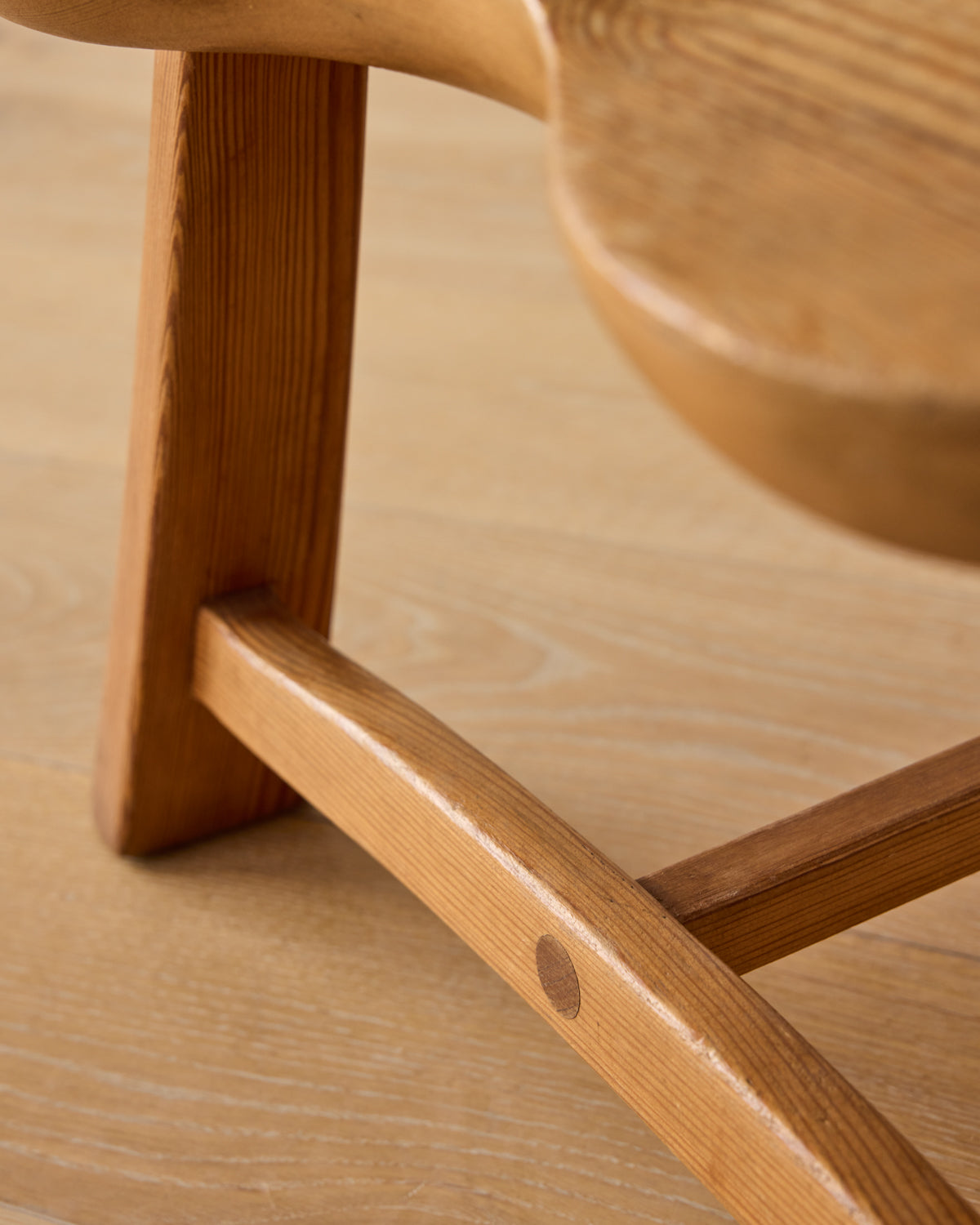 1960s "Fjøskrakk" 522 Pine Stool by Krogenæs Møbler