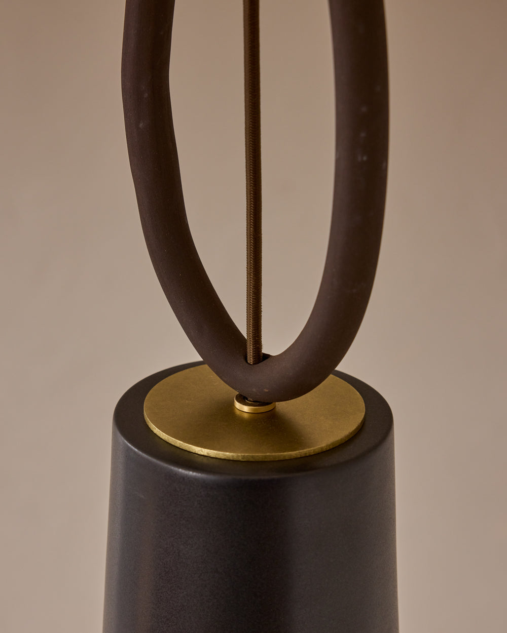 #color_ebony ceramic