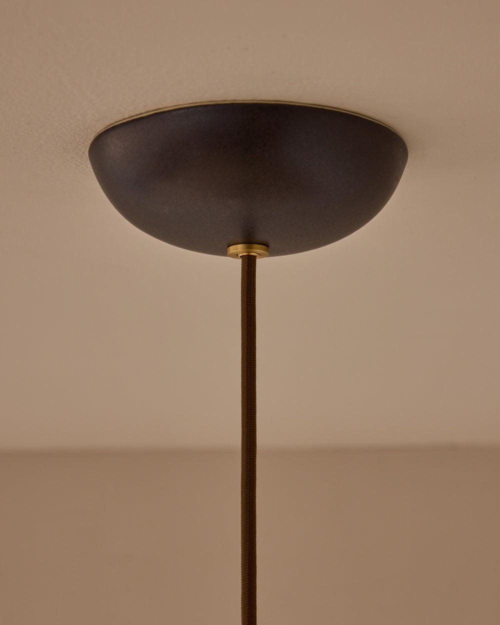 #color_ebony ceramic