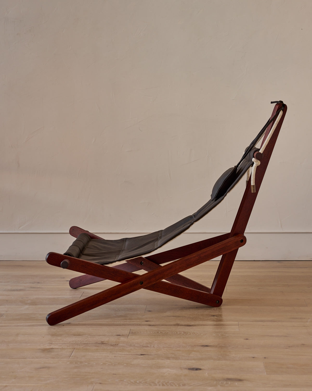 Sculptural Lounge "Sail Chair"
