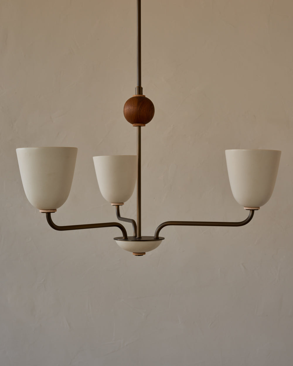 #shade-finish_dove #metal-finish_antique brass