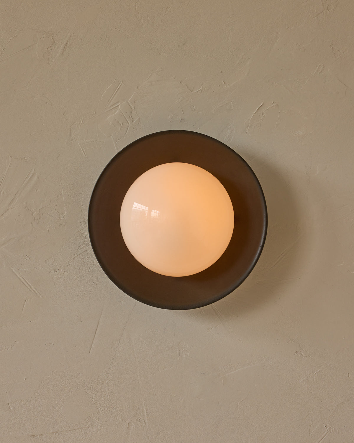 #shade-finish_almost black ceramic 