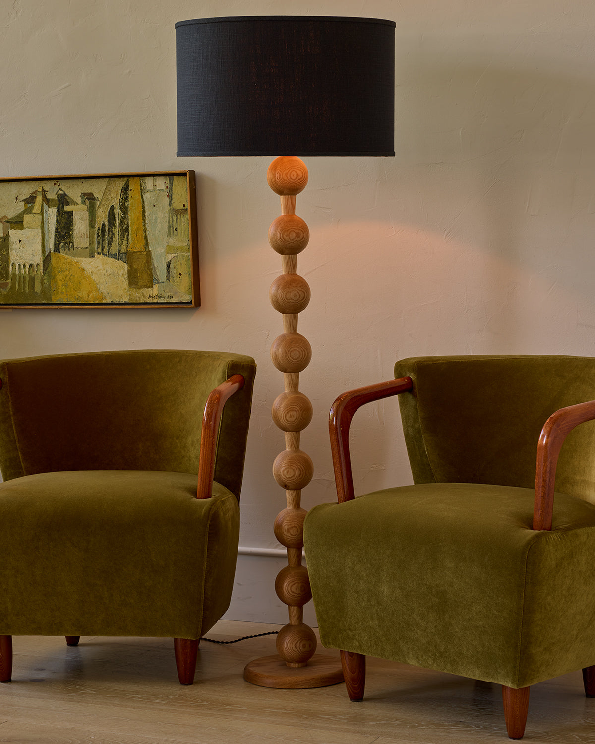 #color_natural red oak
#shade-color_black linen