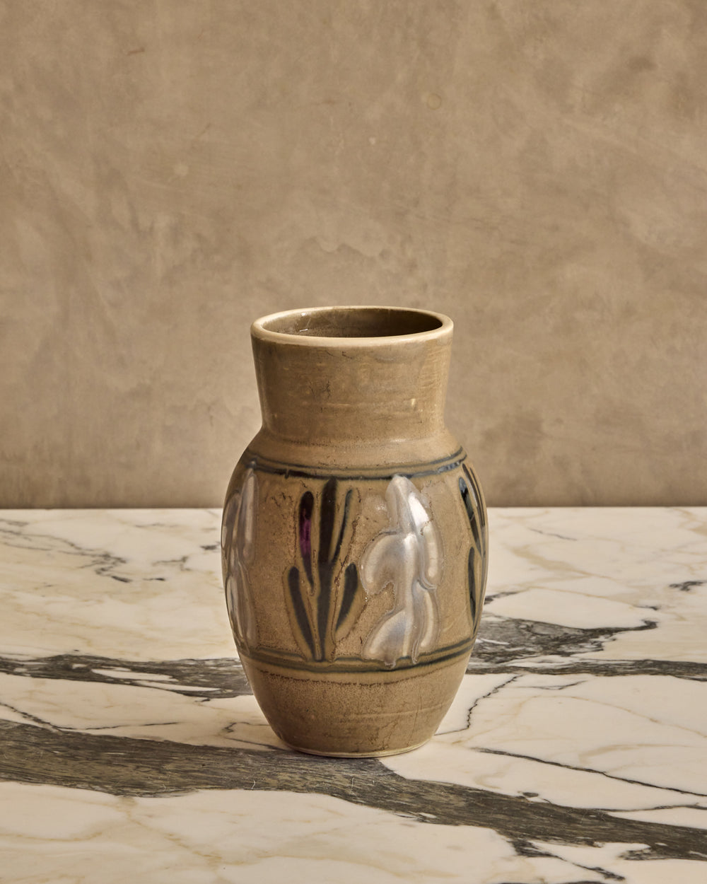 Motif Glaze Vase