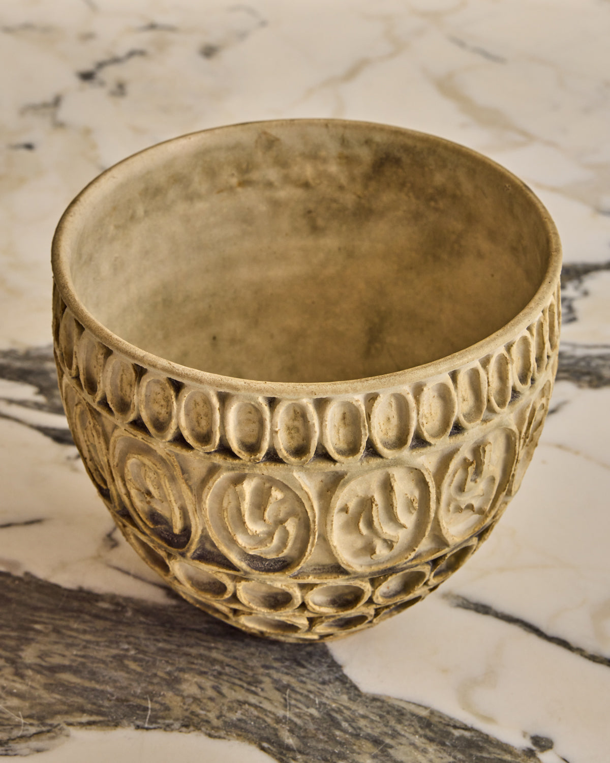 Well Curved Studio Ceramic