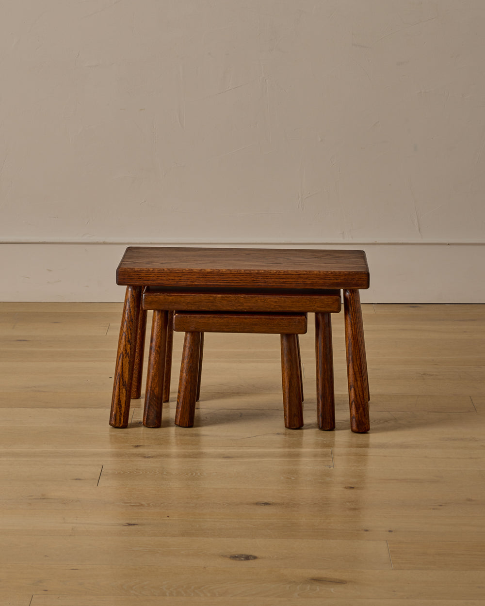 Set of Dark Oak Nesting Tables