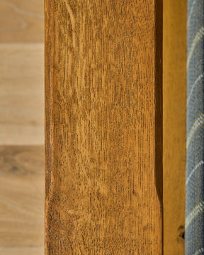 Belgian Oak Loveseat in Plaid